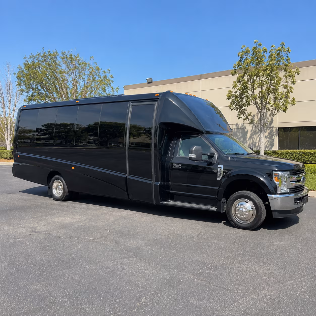 Rent a Bus to Oakland International Airport