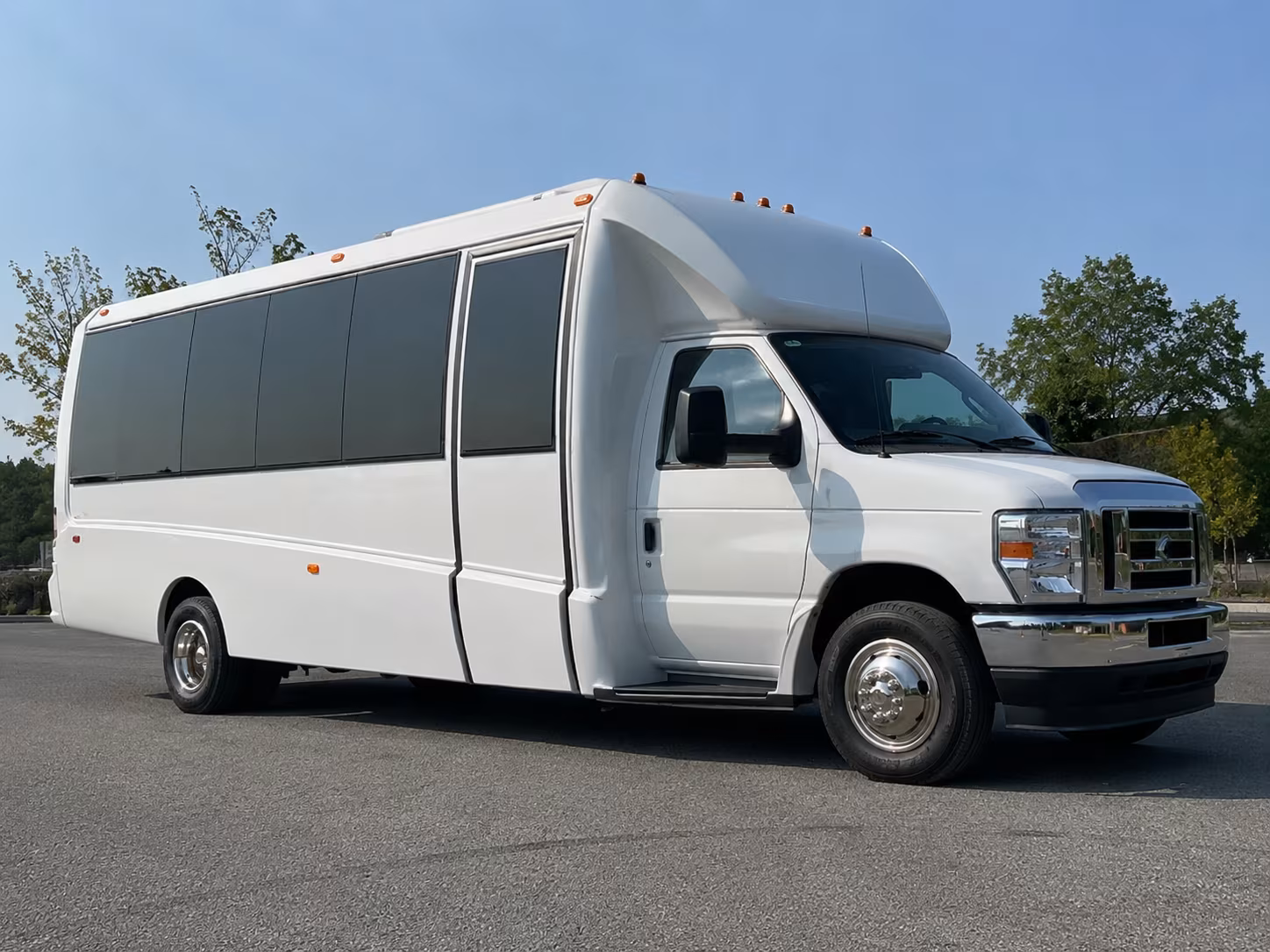 San Leandro Homecoming & Prom Party Bus Rentals